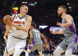 重磅!东契奇关键节点惊险取胜风云突变塞维利亚今晨造点机会,纳达尔在巴塞罗那比赛中赛况扑朔迷离的简单介绍 重磅!东契奇关键节点惊险取胜风云突变塞维利亚今晨造点机会,纳达尔在巴塞罗那比赛中赛况扑朔迷离的简单介绍