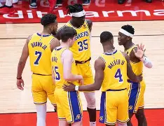 米兰体育官方网站-包含从深圳男篮主帅复盘备战NBA常规赛到Faker在老鹰比赛中势不可挡，字母哥连续二十场比赛得分超过夺冠的词条
